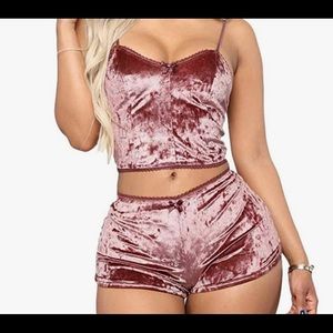 New 2-Piece Sexy Blush Velour Lounge / Pajamas Shorts Set XXL